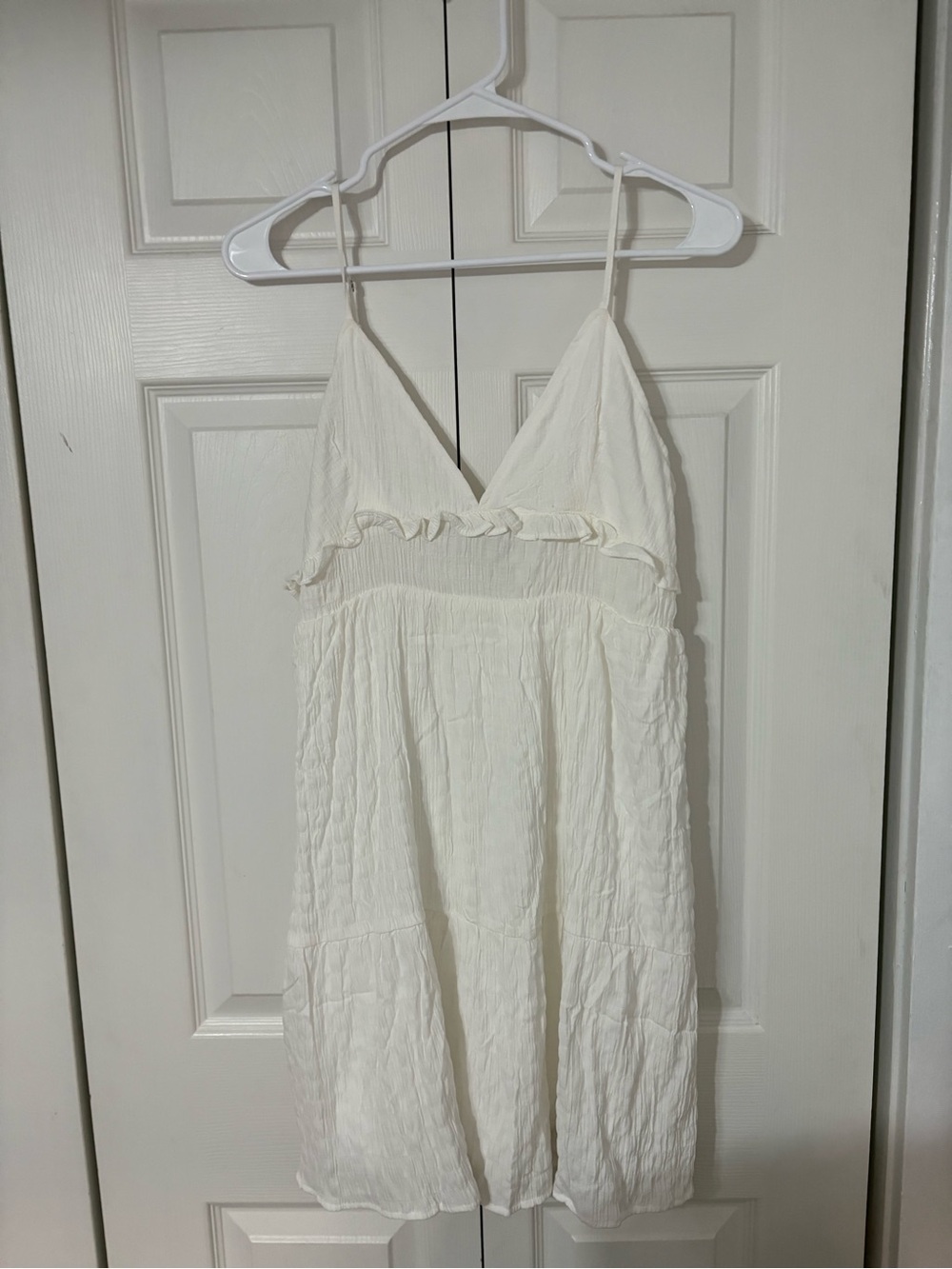 White V-Neck Spaghetti Strap Dress